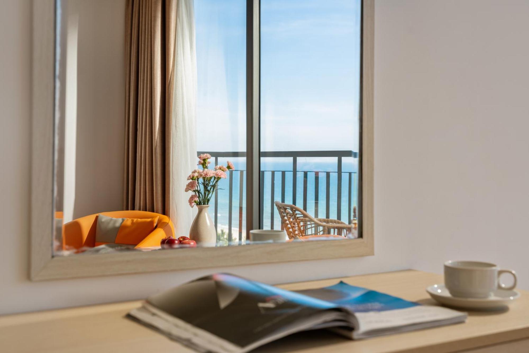 Lunar Hotel Danang מראה חיצוני תמונה
