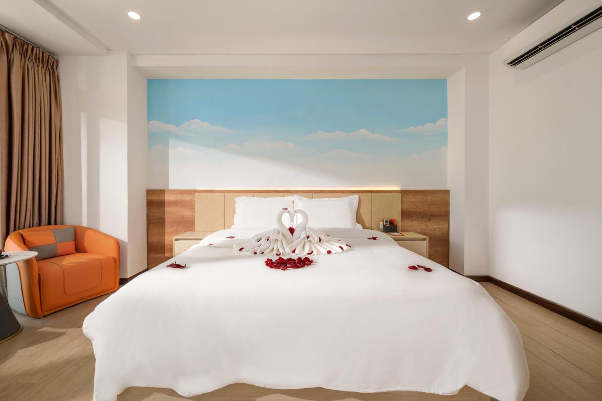 Lunar Hotel Danang מראה חיצוני תמונה